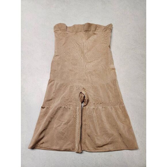 Spanx High Waisted Mid Thigh Short Size XL Beige Build Your Own Bodysuit - Picture 1 of 3